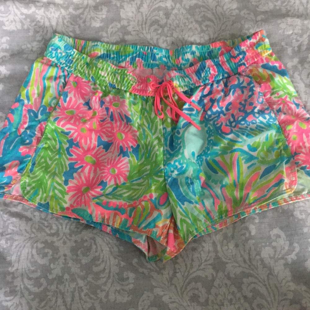 Lilly Pulitzer Lovers Coral runaround shorts